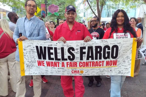Wells Fargo Workers March with CWA President Cummings in Charlotte