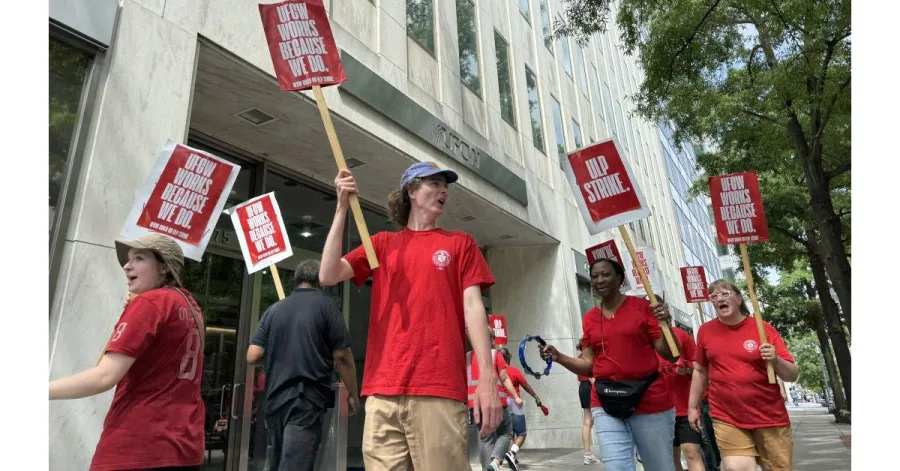 NewsGuild-CWA Members Strike at UFCW