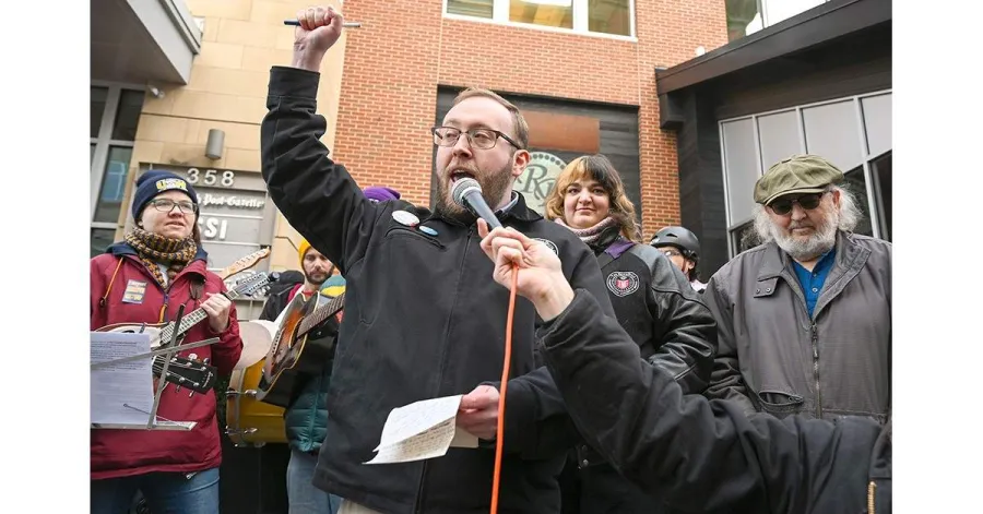 PPG Strikers Return to Work